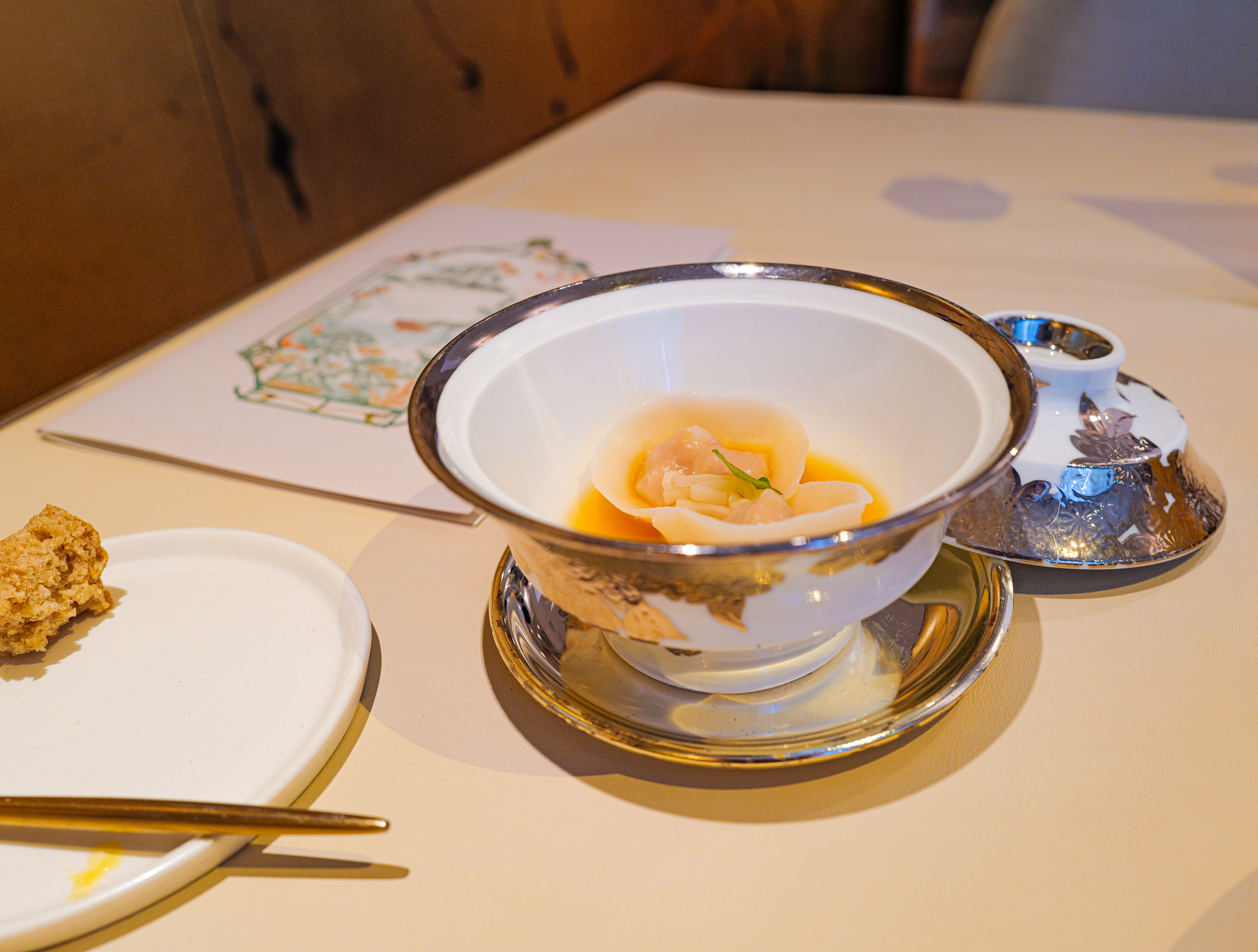 Duck.wonton.tatediningroom