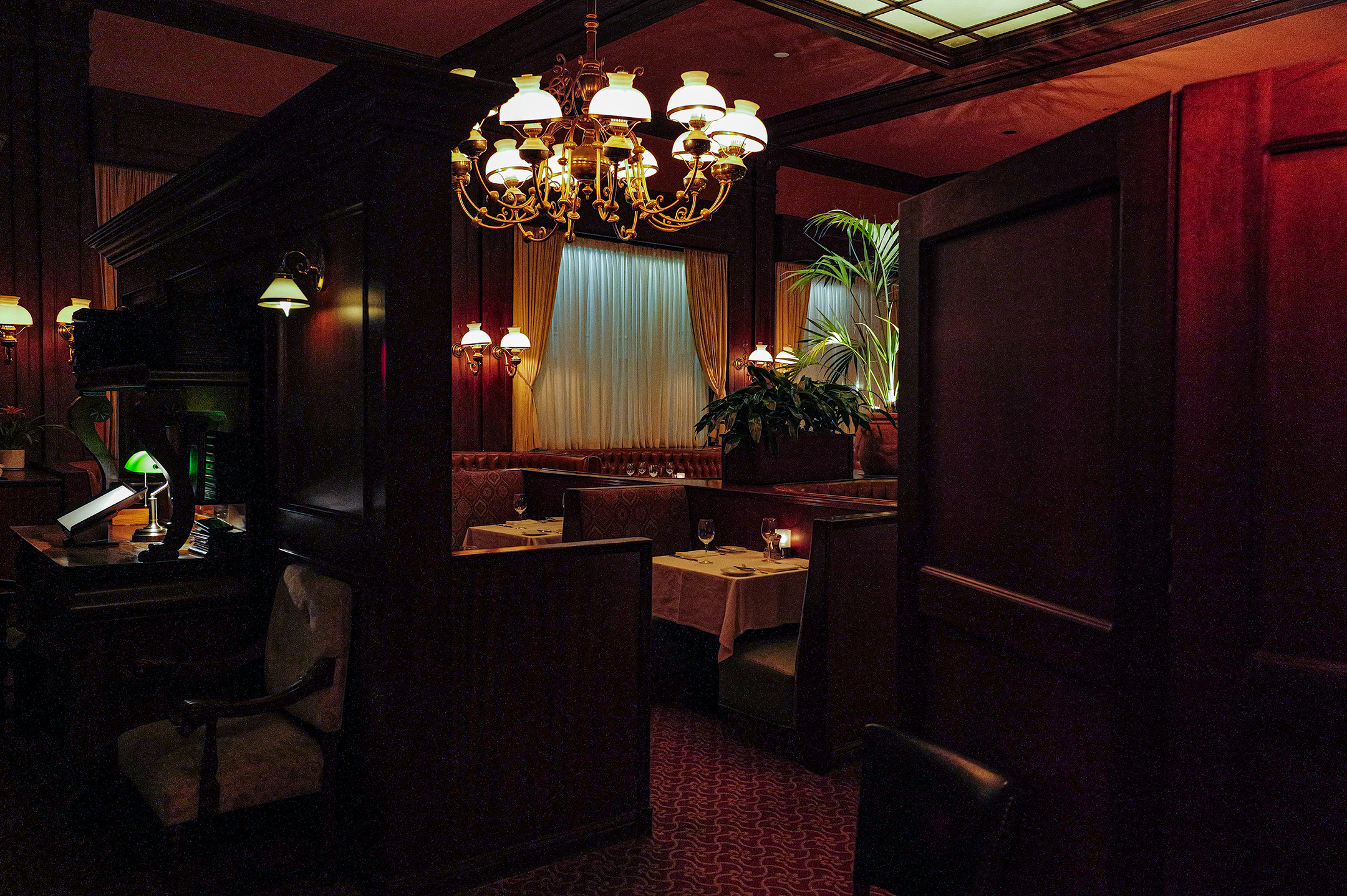 Harris.diningroomjpg