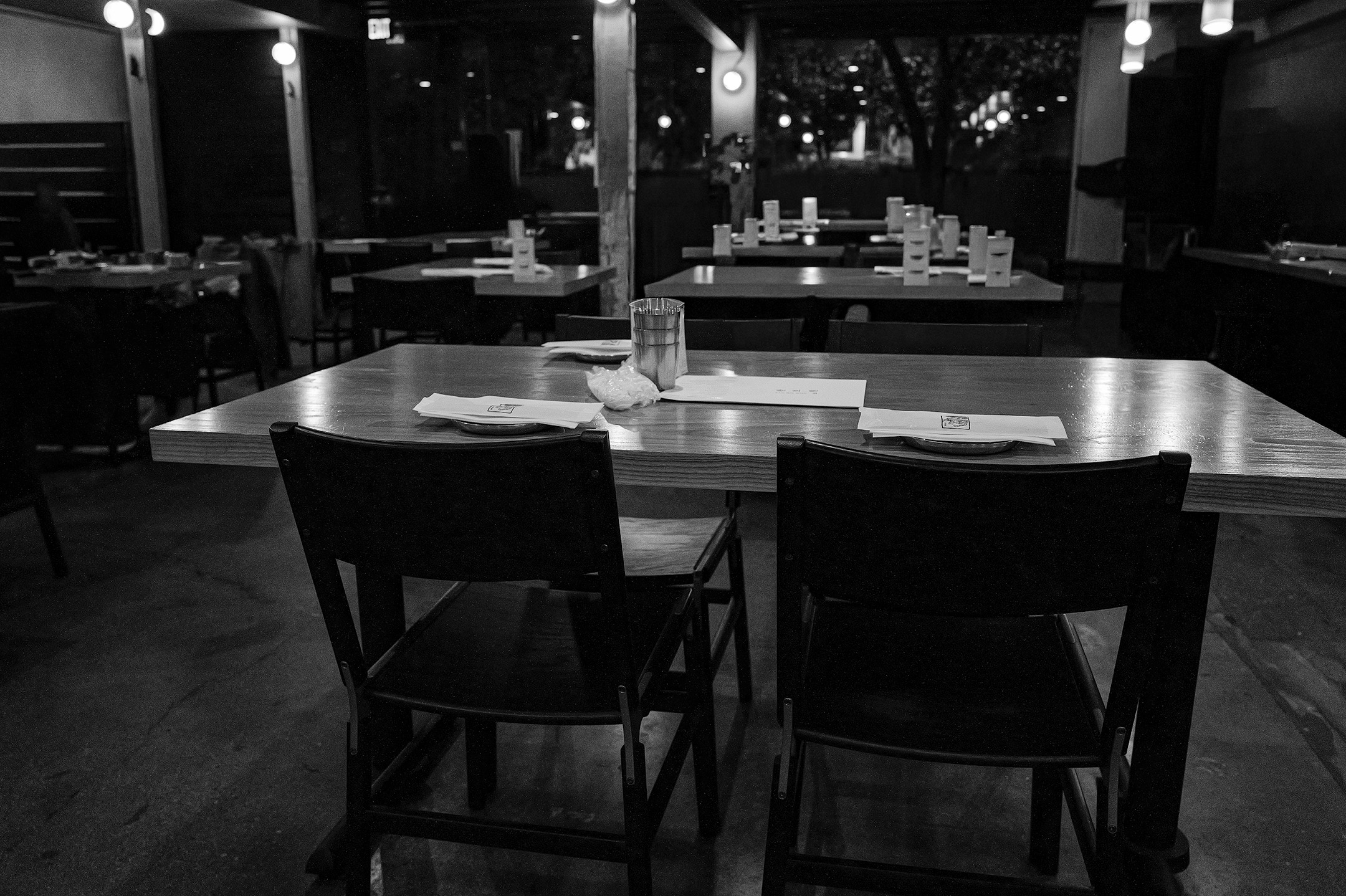 San ho won, black and white