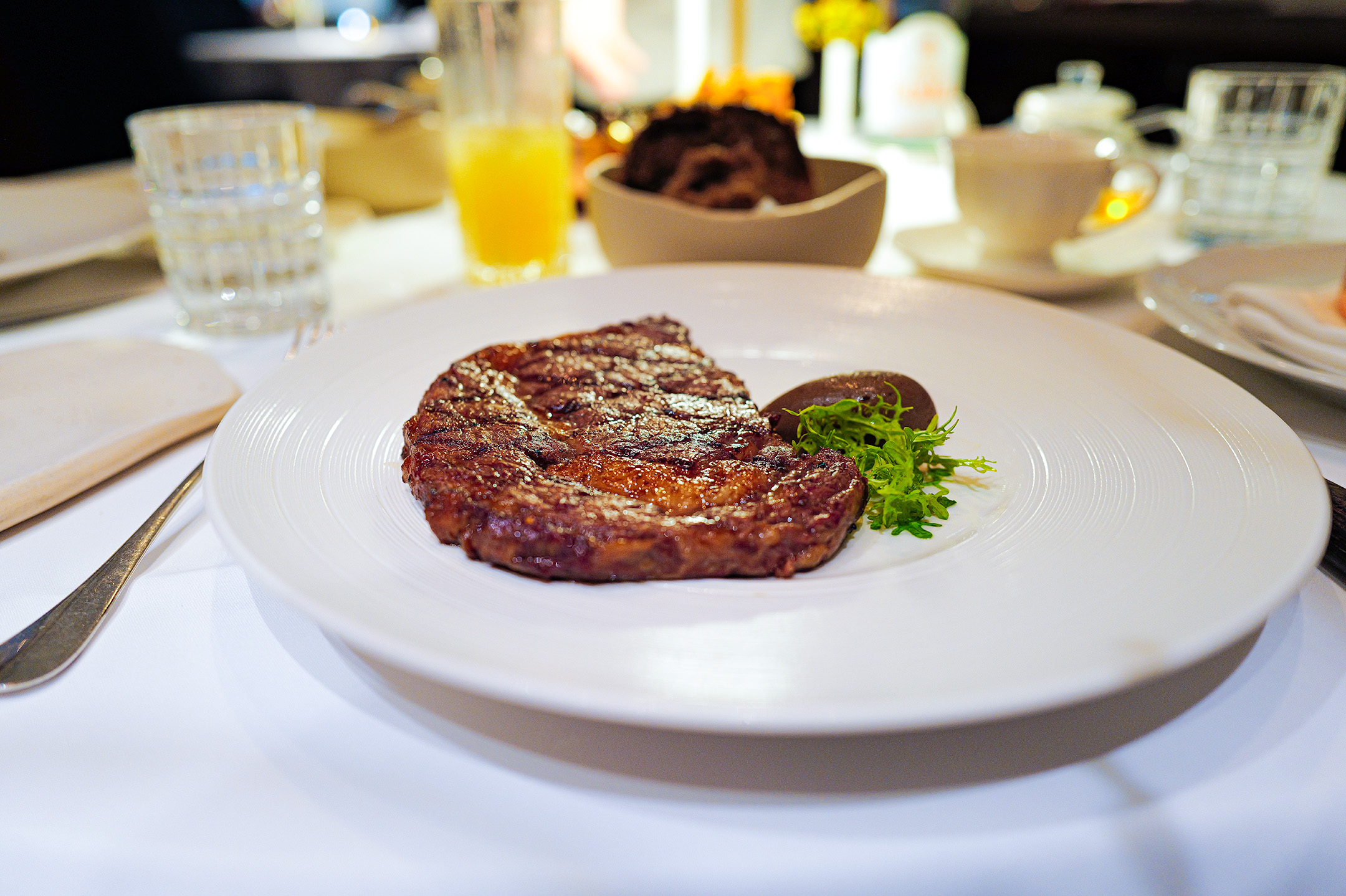 MO bar and grill, steak