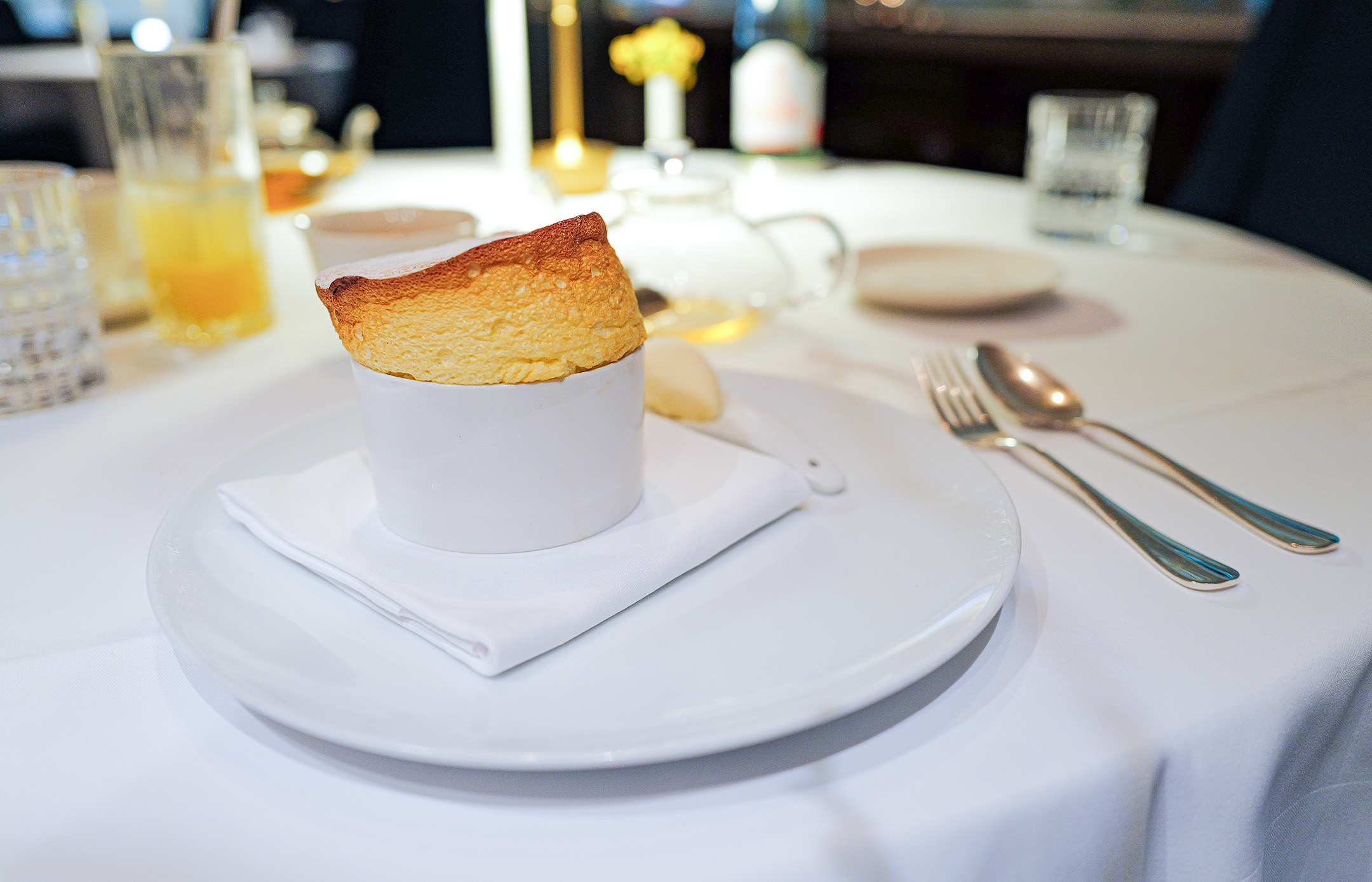 Mo bar and grill, souffle